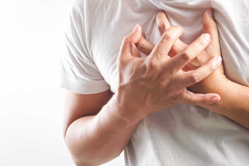 Đau tức ngực, ho, khó thở… là những triệu chứng phổ biến của viêm phổi kẽ